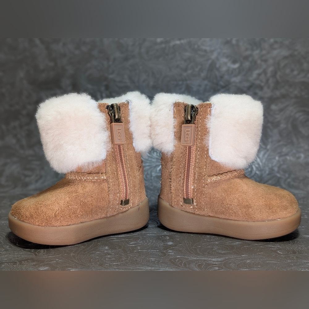 UGG Infant Size 0/1 XS Ramona Brown Suede Boots Size 0/1 XS Faux Fur Lining - Picture 2 of 12